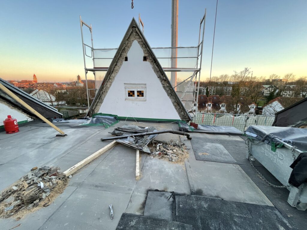 Sanierung und Wohnraumerweiterung eines Stadthauses mit Dachterrasse